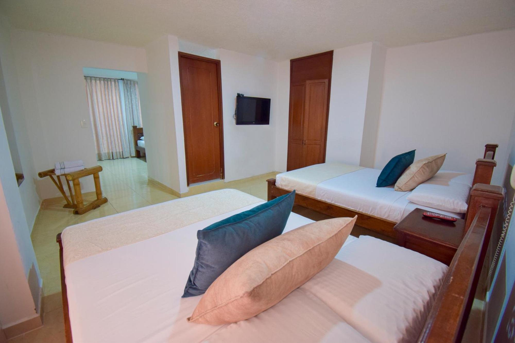 Hotel Toledo Plaza Armenia  Bagian luar foto