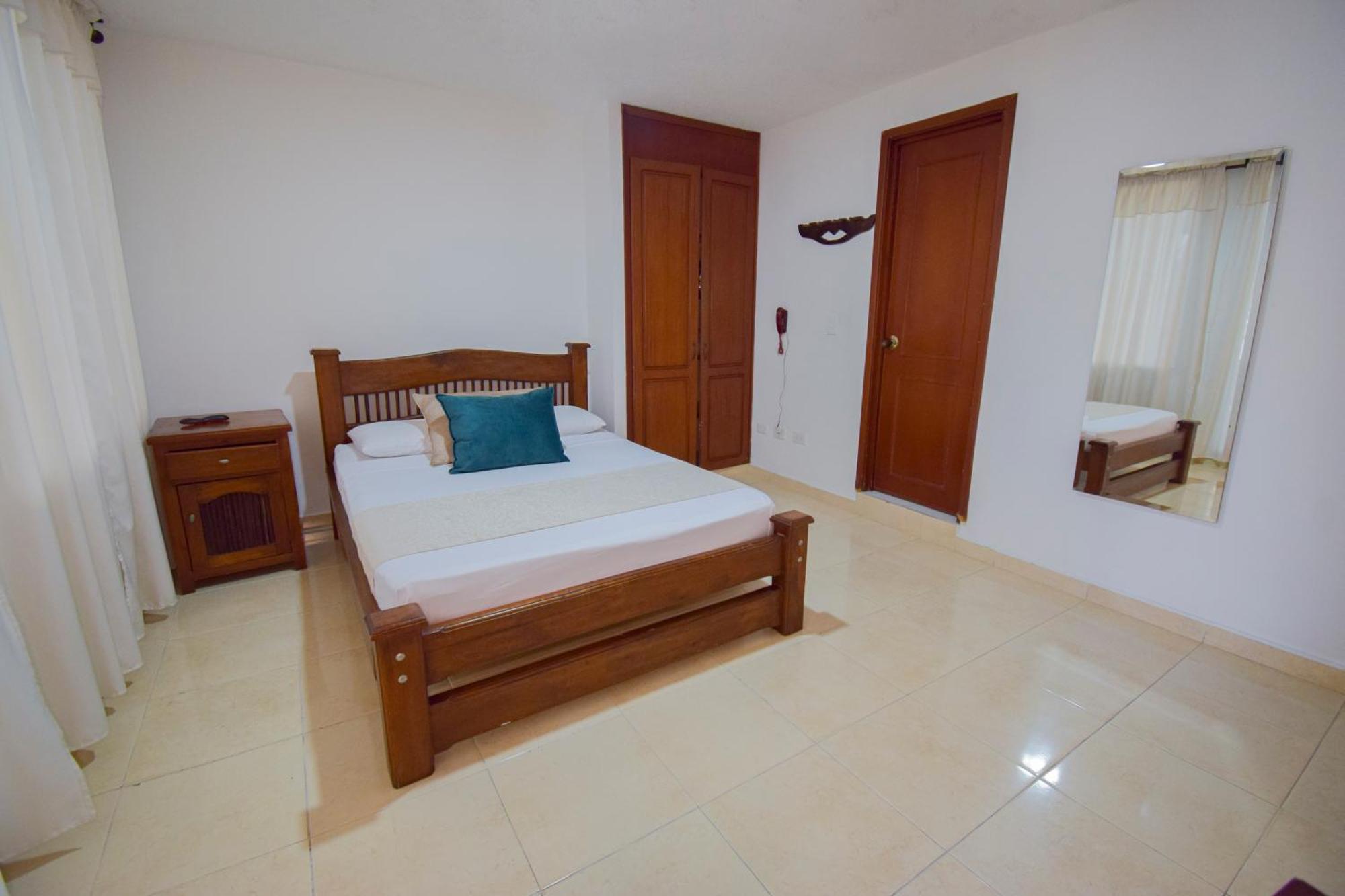 Hotel Toledo Plaza Armenia  Bagian luar foto