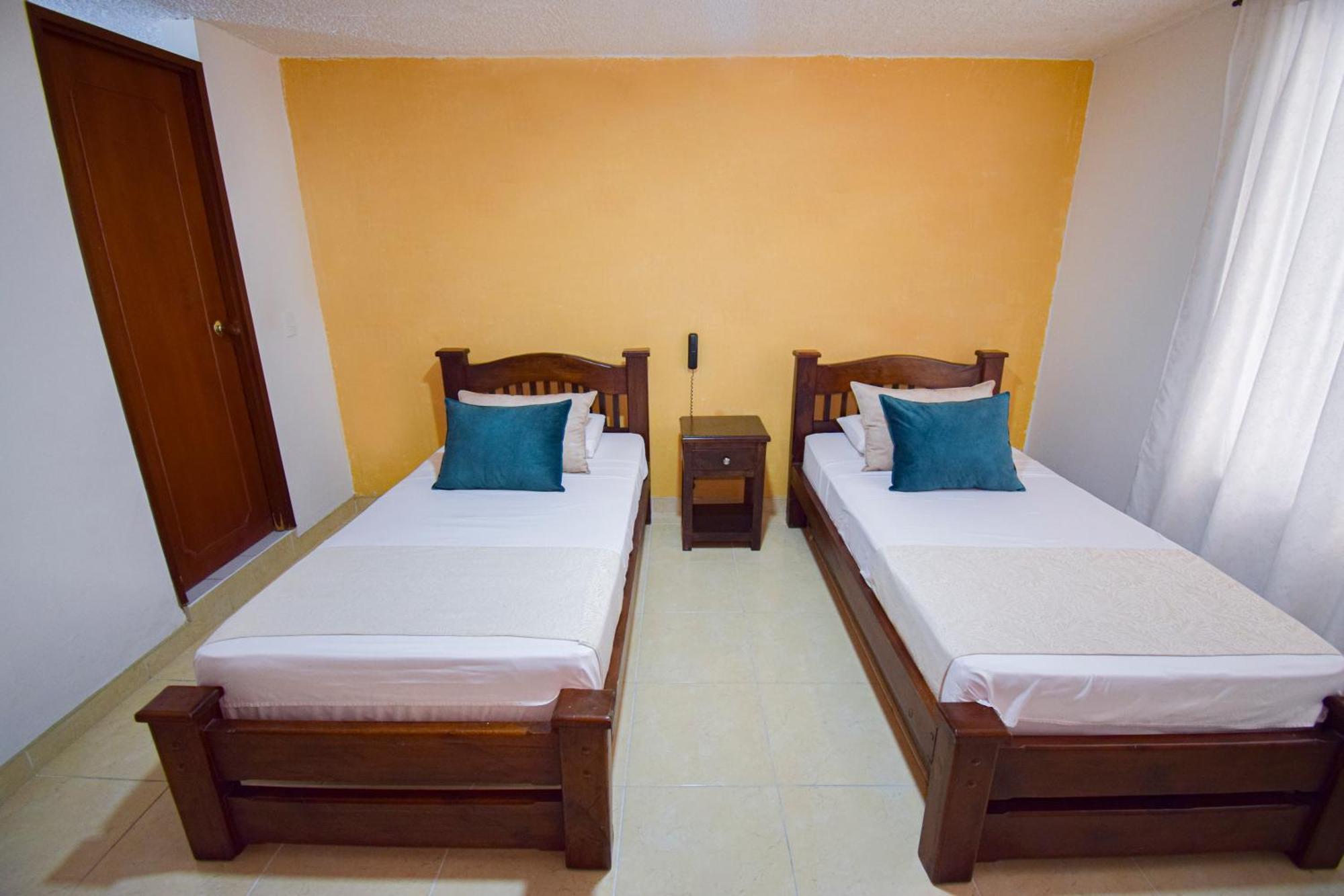 Hotel Toledo Plaza Armenia  Bagian luar foto