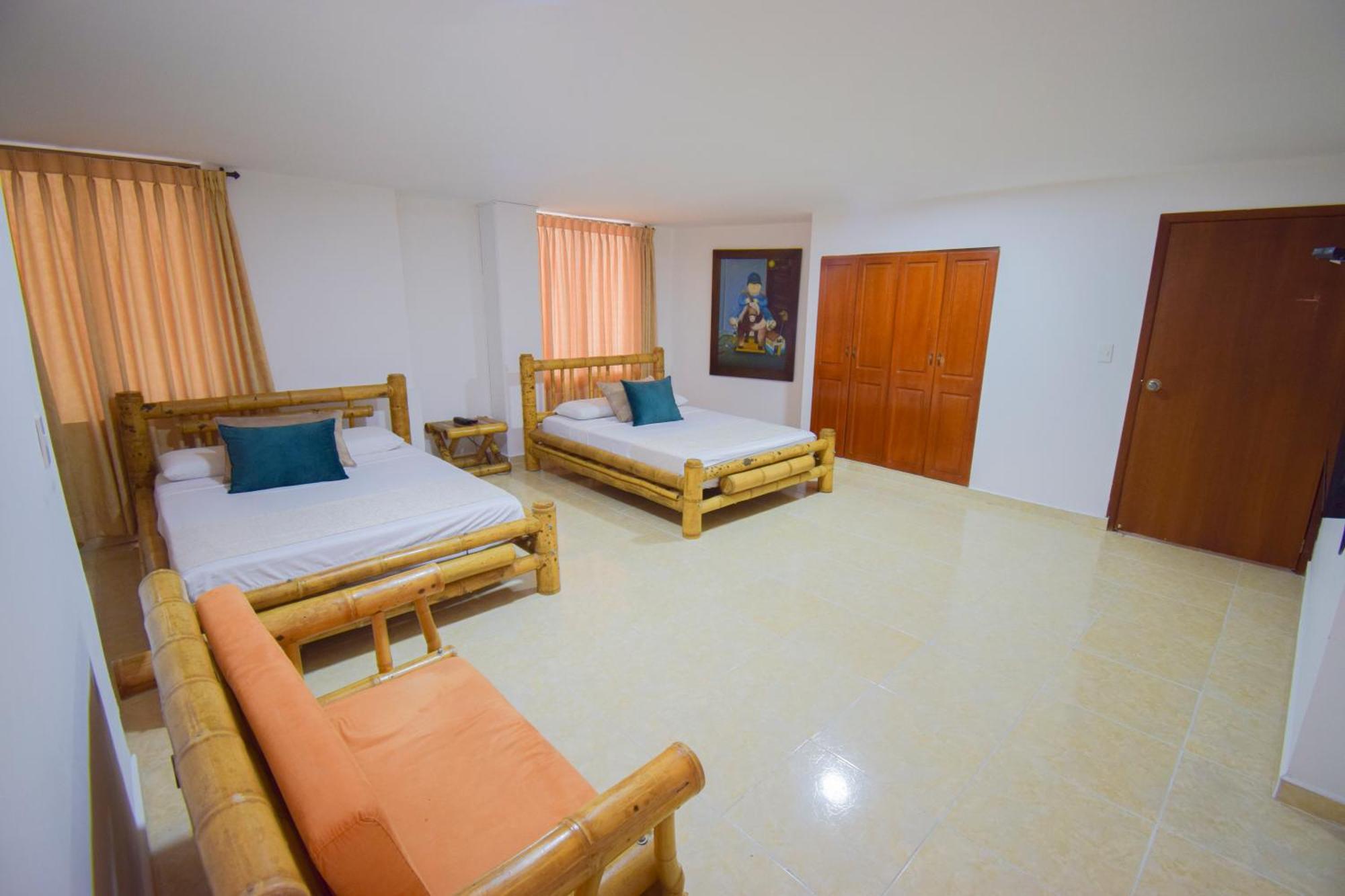 Hotel Toledo Plaza Armenia  Bagian luar foto