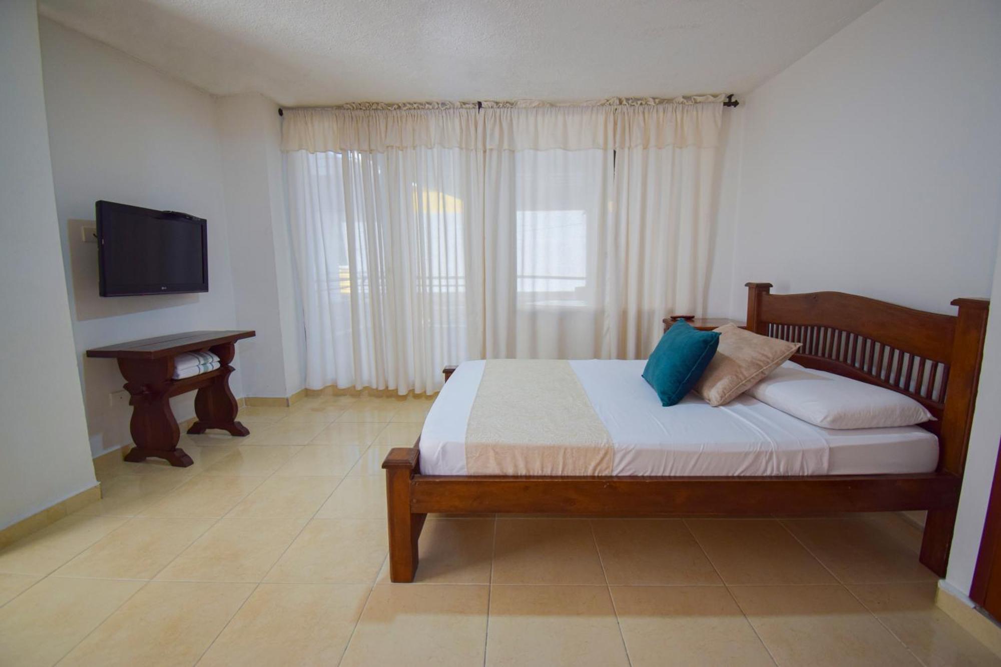 Hotel Toledo Plaza Armenia  Bagian luar foto
